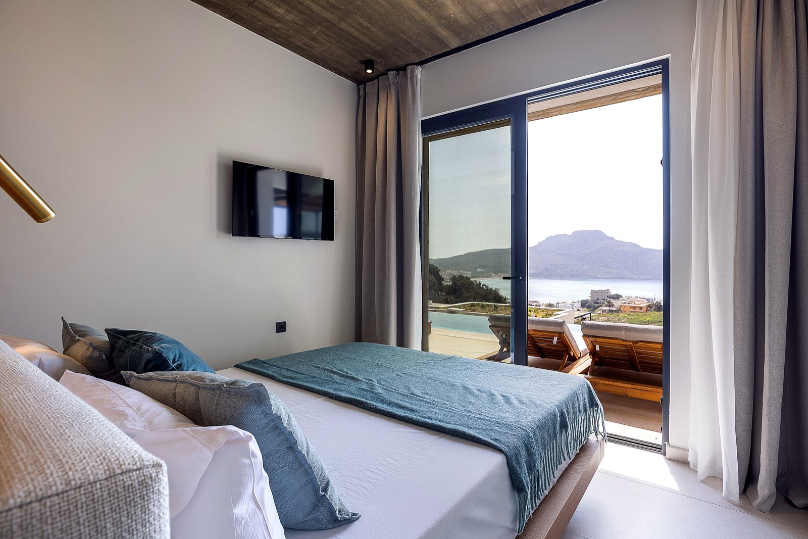 Second en-suite bedroom